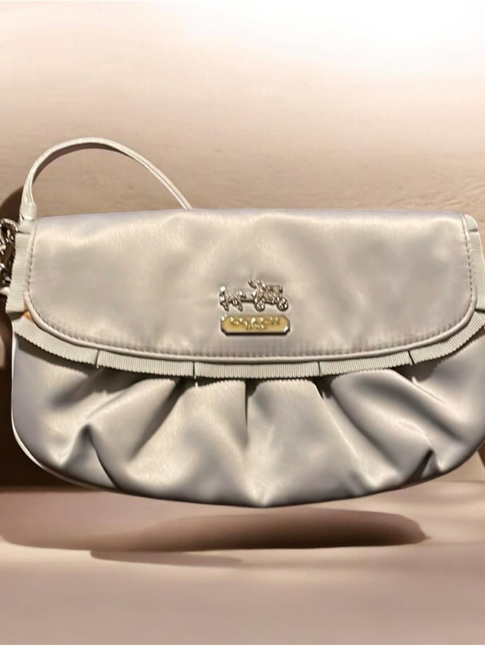 Coach Amanda Satin Wristlet Clutch Evening Purse Silver Gray Purple Lining